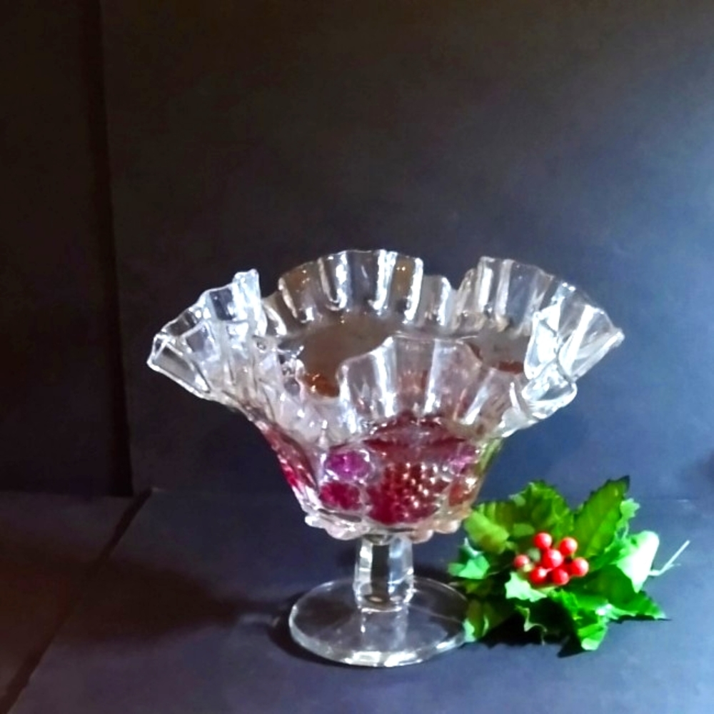 Vtg  Westmoreland Grape cluster Footed Compote